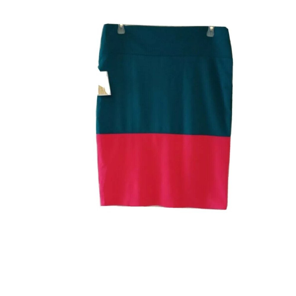 Woman's LuLaRoe "Cassie" Skirt Size 3XL NWT